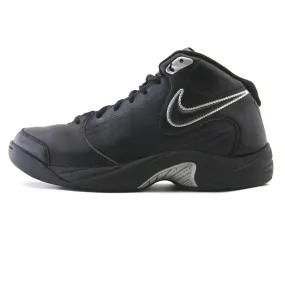 NIKE  OVERPLAY